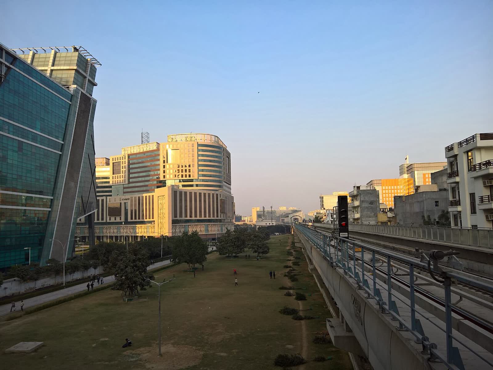 Cyber Hub evening